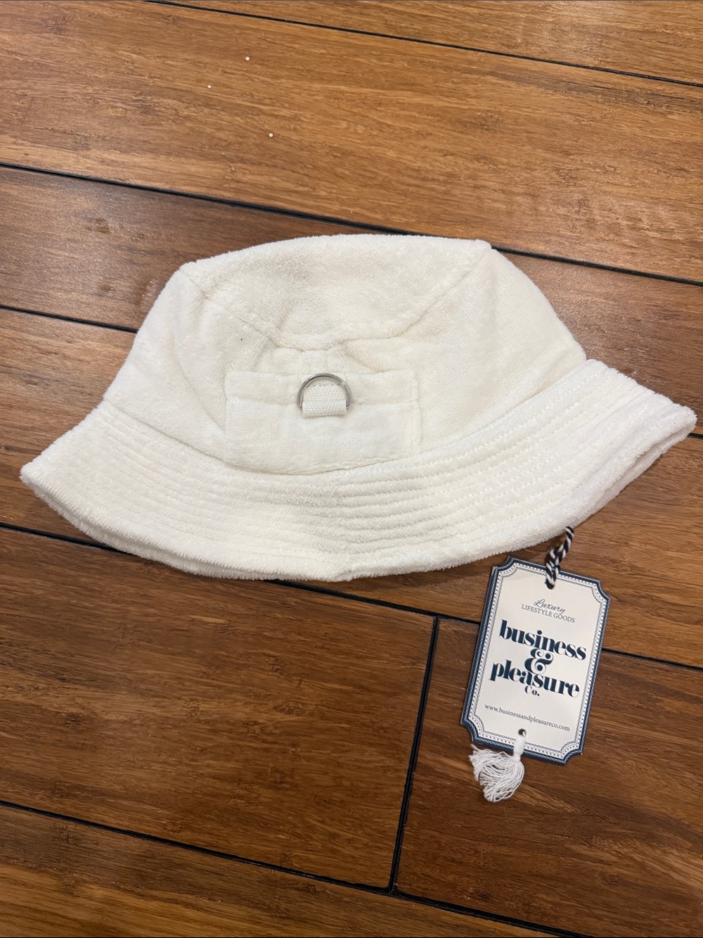 NWT Business & Pleasure Toweling Bucket Hat in Cream/White